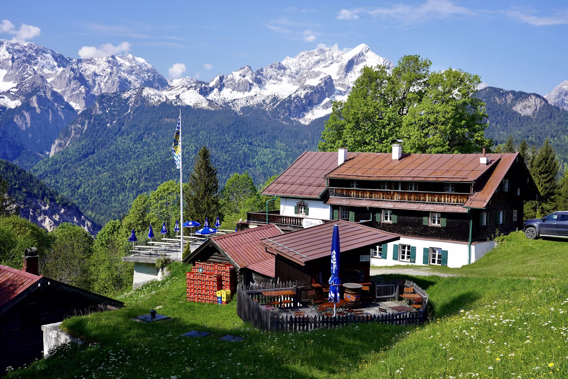 Alpine hiking routes